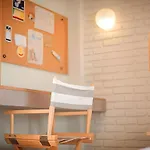 Yellow Moon Hotel